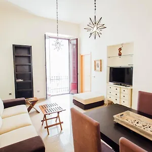 Bright And Central- 2bd 1bth- Malhara Séville